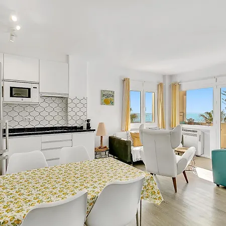 J95 Cabopino Apartamento *