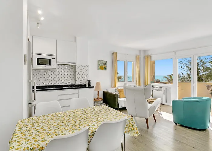 J95 Cabopino Apartamento *