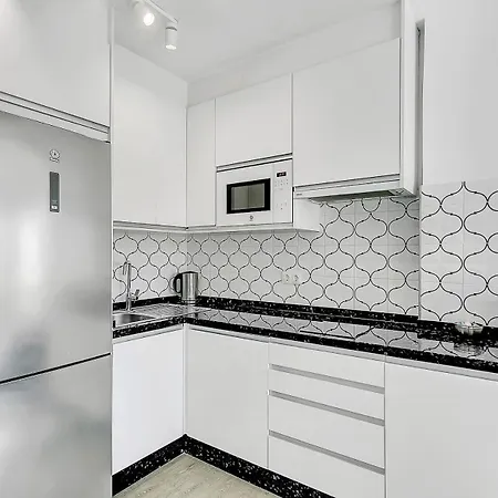 J95 Cabopino Апартаменты