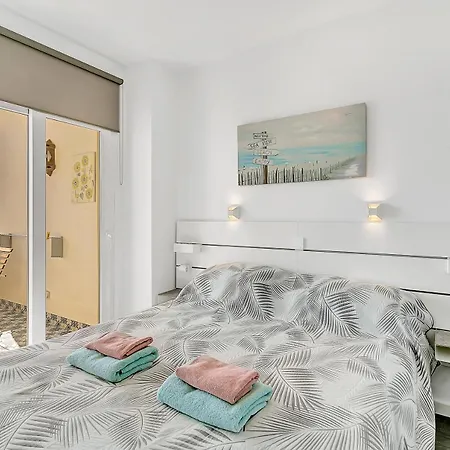 Апартаменти J95 Cabopino *